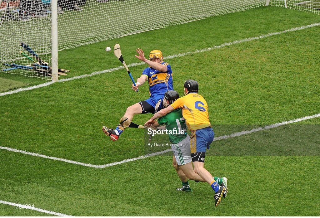 18 August 2013; Clare goalkeeper Patrick Kelly, saves a shot from Graeme Mulcahy, Limerick. GAA Hurling All-Ireland Senior Championship, Semi-Final, Limerick v Clare, Croke Park, Dublin. Picture credit: Dáire Brennan / SPORTSFILE