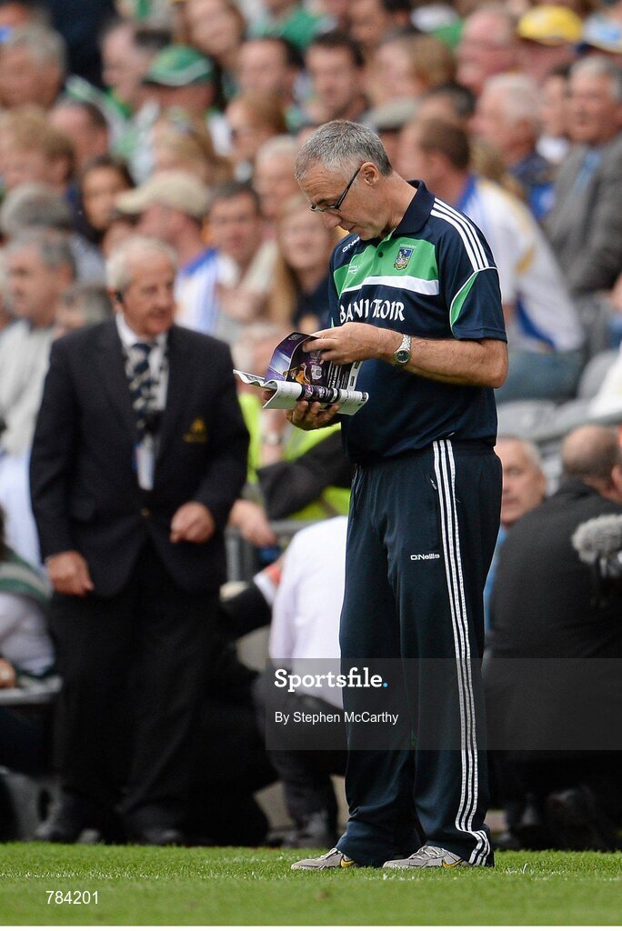 18 August 2013; Limerick manager John Allen during the closing stages of the game. GAA Hurling All-Ireland Senior Championship, Semi-Final, Limerick v Clare, Croke Park, Dublin. Picture credit: Stephen McCarthy / SPORTSFILE
