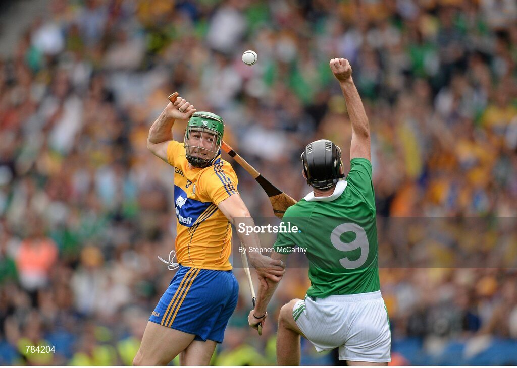 18 August 2013; Fergal Lynch, Clare, in action against Donal O'Grady, Limerick. GAA Hurling All-Ireland Senior Championship, Semi-Final, Limerick v Clare, Croke Park, Dublin. Picture credit: Stephen McCarthy / SPORTSFILE
