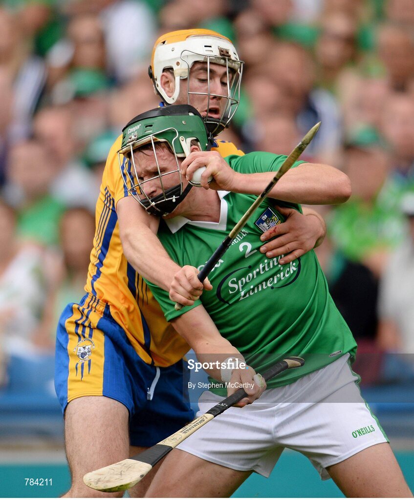 18 August 2013; Stephen Walsh, Limerick, in action against Conor McGrath, Clare. GAA Hurling All-Ireland Senior Championship, Semi-Final, Limerick v Clare, Croke Park, Dublin. Picture credit: Stephen McCarthy / SPORTSFILE