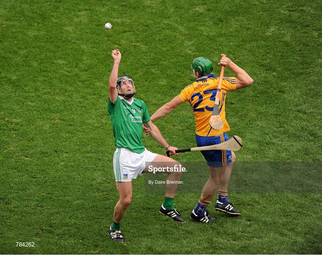 18 August 2013; Donal O'Grady, Limerick, in action against Fergal Lynch, Clare. GAA Hurling All-Ireland Senior Championship, Semi-Final, Limerick v Clare, Croke Park, Dublin. Picture credit: Dáire Brennan / SPORTSFILE