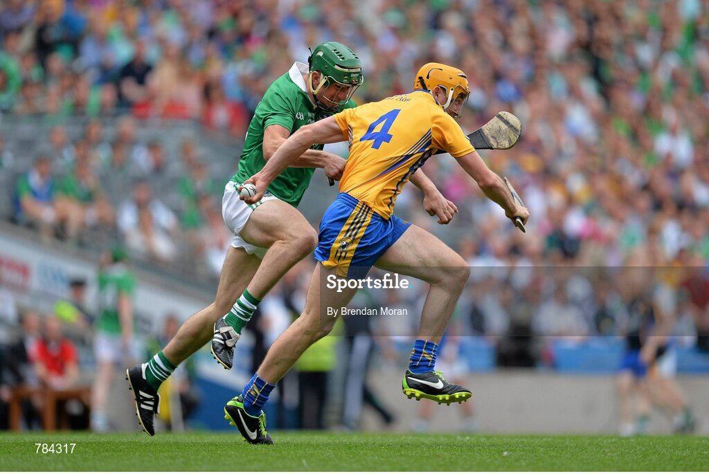 18 August 2013; Cian Dillon, Clare, in action against Niall Moran, Limerick. GAA Hurling All-Ireland Senior Championship, Semi-Final, Limerick v Clare, Croke Park, Dublin. Picture credit: Brendan Moran / SPORTSFILE