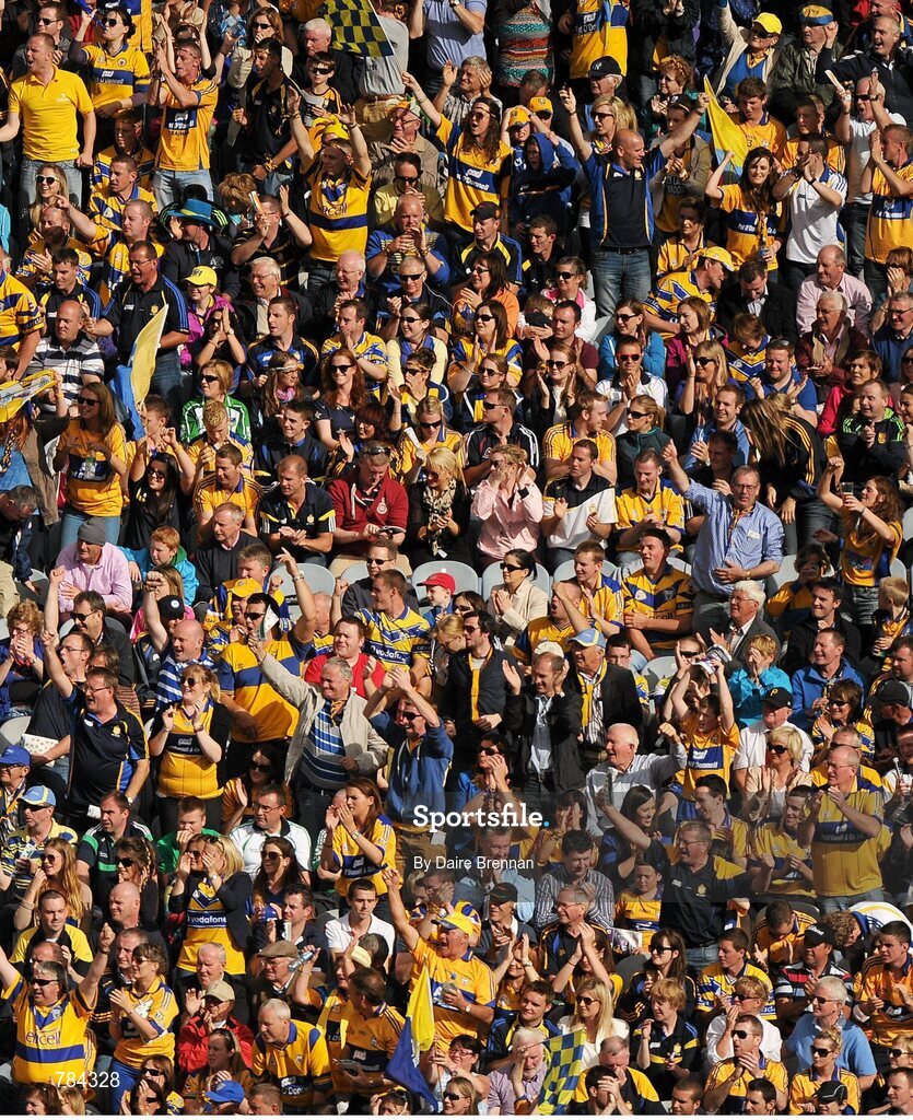 18 August 2013; Clare supporters celebrate a score in the second half. GAA Hurling All-Ireland Senior Championship, Semi-Final, Limerick v Clare, Croke Park, Dublin. Picture credit: Dáire Brennan / SPORTSFILE