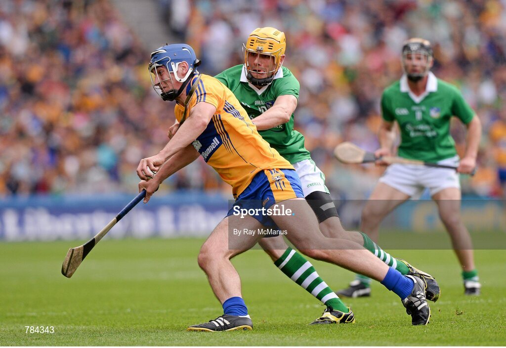 18 August 2013; Conor Ryan, Clare, in action against David Breen, Limerick. GAA Hurling All-Ireland Senior Championship, Semi-Final, Limerick v Clare, Croke Park, Dublin. Picture credit: Ray McManus / SPORTSFILE