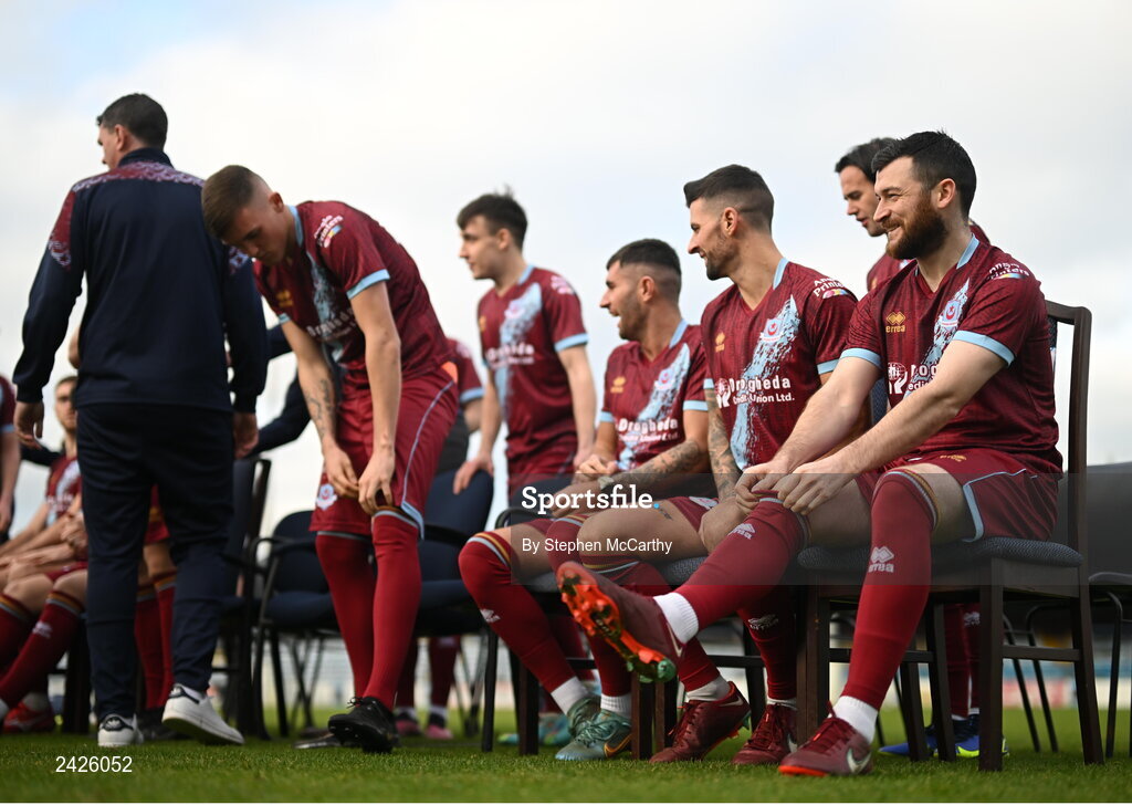 6 February 2023; Ryan Brennan, right, and team-mates prepare for their squad photograph during a Drogheda United squad portrait session at Weaver's Park in Drogheda, Louth. Photo by Stephen McCarthy/Sportsfile