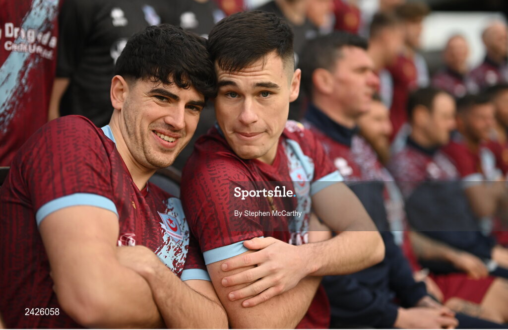 6 February 2023; Darragh Noone, left, Evan Weir and team-mates prepare for their squad photograph during a Drogheda United squad portrait session at Weaver's Park in Drogheda, Louth. Photo by Stephen McCarthy/Sportsfile