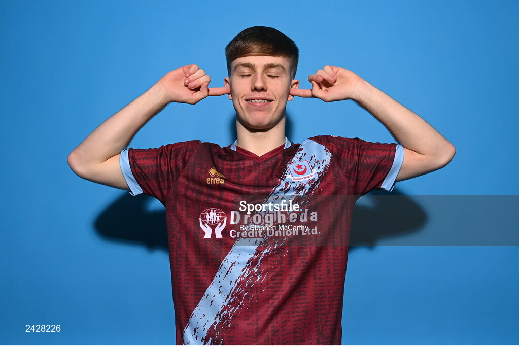 6 February 2023; Warren Davis poses for a portrait during a Drogheda United squad portrait session at Weaver's Park in Drogheda, Louth. Photo by Stephen McCarthy/Sportsfile