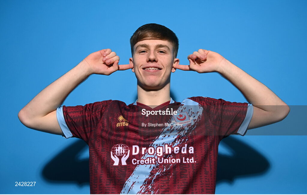 6 February 2023; Warren Davis poses for a portrait during a Drogheda United squad portrait session at Weaver's Park in Drogheda, Louth. Photo by Stephen McCarthy/Sportsfile