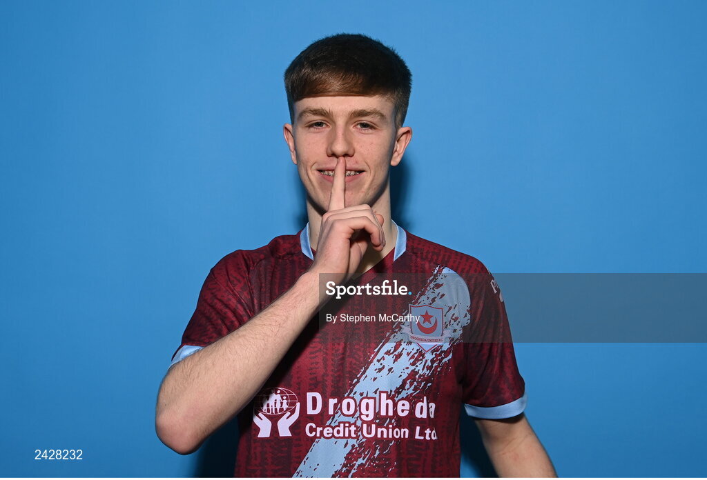 6 February 2023; Warren Davis poses for a portrait during a Drogheda United squad portrait session at Weaver's Park in Drogheda, Louth. Photo by Stephen McCarthy/Sportsfile