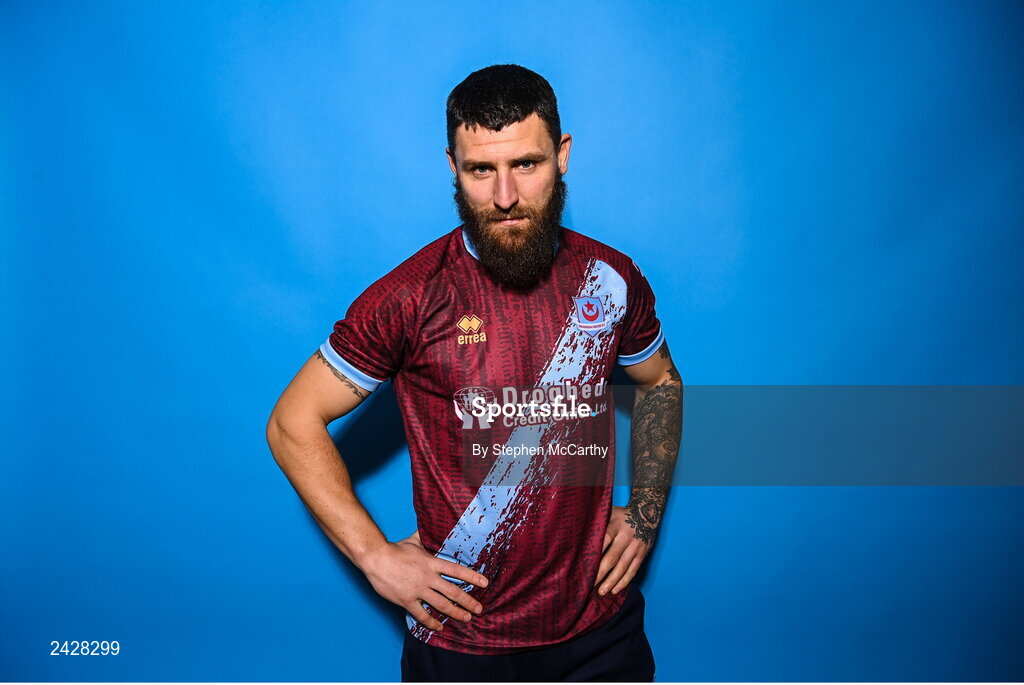 6 February 2023; Gary Deegan poses for a portrait during a Drogheda United squad portrait session at Weaver's Park in Drogheda, Louth. Photo by Stephen McCarthy/Sportsfile