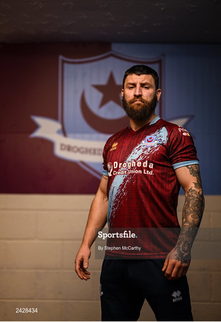 6 February 2023; Gary Deegan poses for a portrait during a Drogheda United squad portrait session at Weaver's Park in Drogheda, Louth. Photo by Stephen McCarthy/Sportsfile
