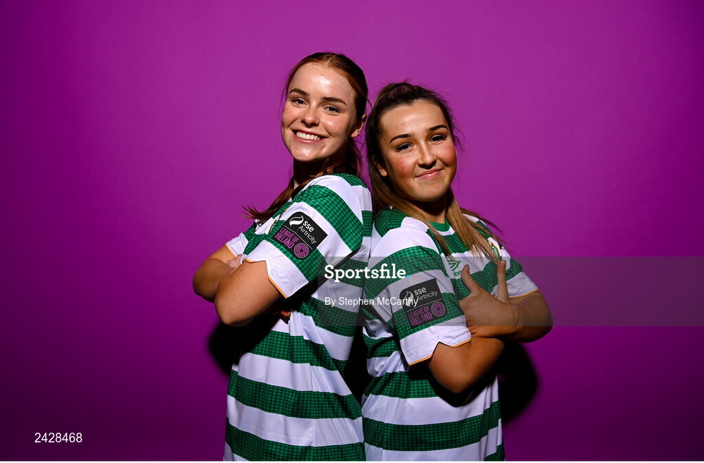 7 February 2023; Abby Tuthill, left, and Lia O'Leary pose for a portrait during a Shamrock Rovers squad portrait session at Roadstone Group Sports Club in Dublin. Photo by Stephen McCarthy/Sportsfile