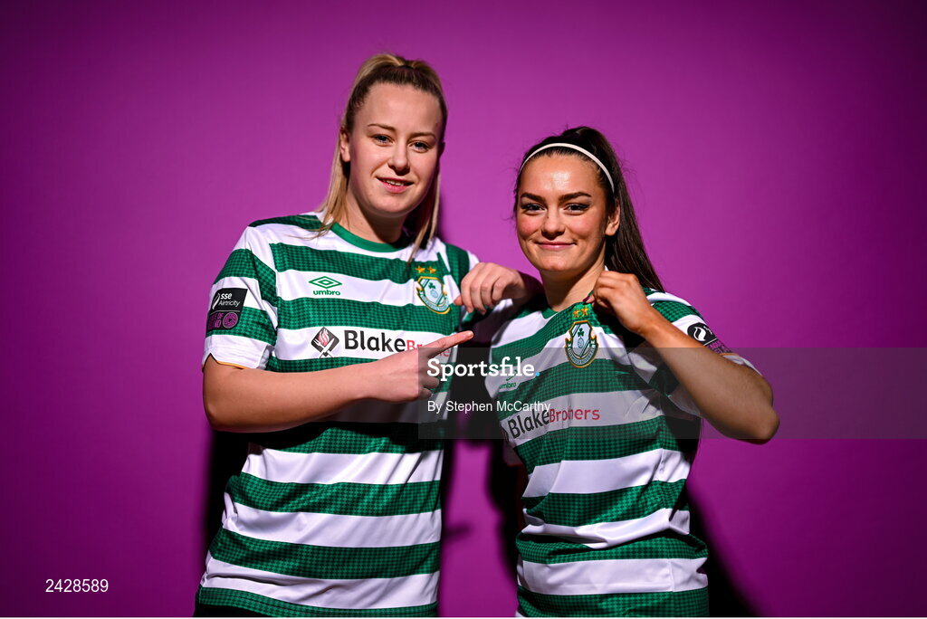 7 February 2023; Lauren Kelly, left, and Alannah McEvoy pose for a portrait during a Shamrock Rovers squad portrait session at Roadstone Group Sports Club in Dublin. Photo by Stephen McCarthy/Sportsfile