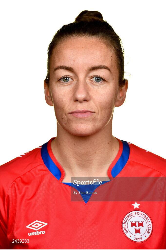 20 February 2023; Pearl Slattery during a Shelbourne squad portrait session at Tolka Park in Dublin. Photo by Sam Barnes/Sportsfile