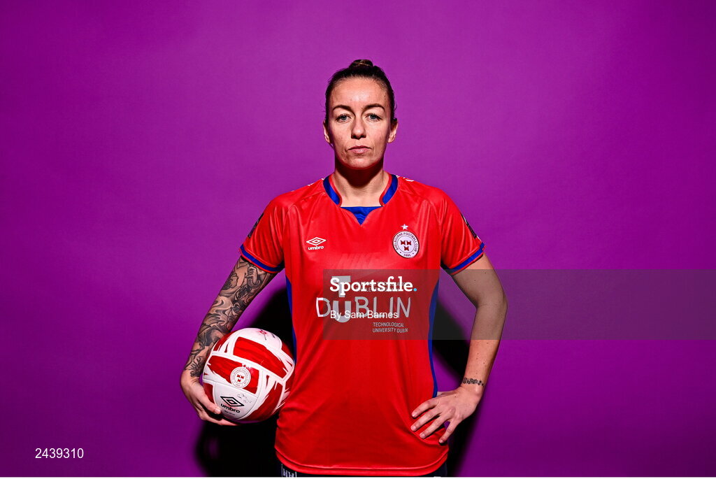20 February 2023; Pearl Slattery poses for a portrait during a Shelbourne squad portrait session at Tolka Park in Dublin. Photo by Sam Barnes/Sportsfile