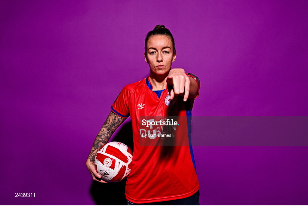 20 February 2023; Pearl Slattery poses for a portrait during a Shelbourne squad portrait session at Tolka Park in Dublin. Photo by Sam Barnes/Sportsfile