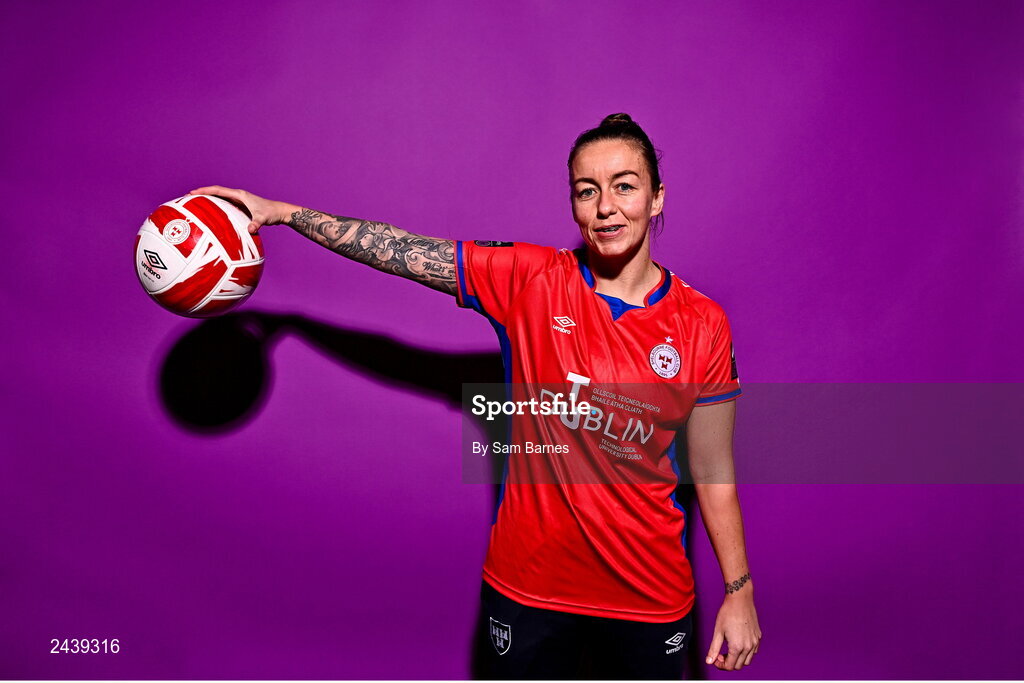 20 February 2023; Pearl Slattery poses for a portrait during a Shelbourne squad portrait session at Tolka Park in Dublin. Photo by Sam Barnes/Sportsfile