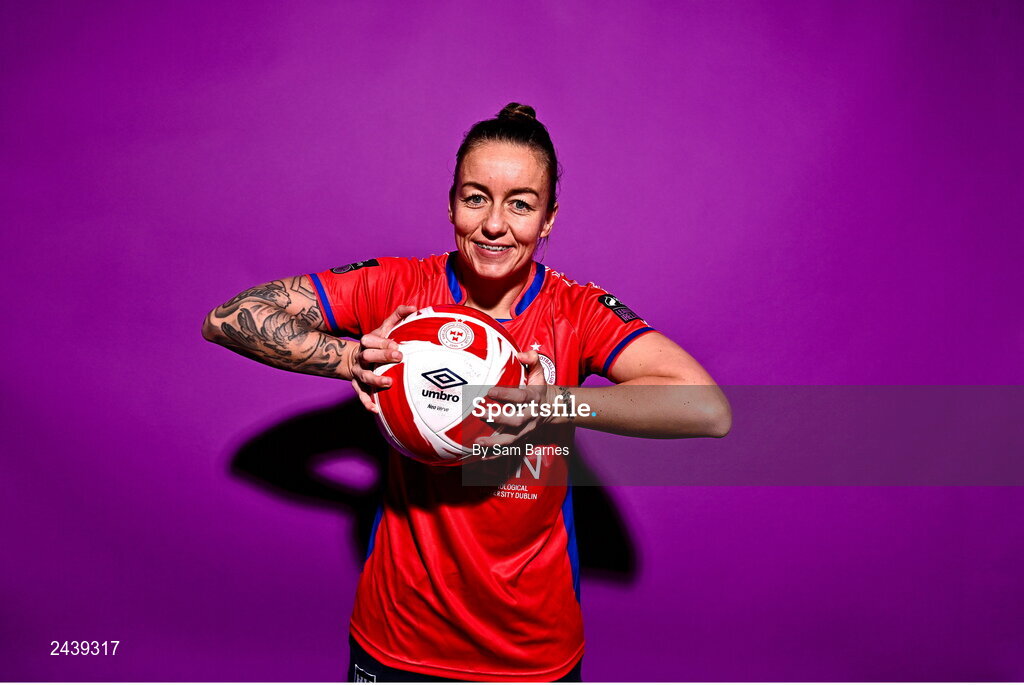 20 February 2023; Pearl Slattery poses for a portrait during a Shelbourne squad portrait session at Tolka Park in Dublin. Photo by Sam Barnes/Sportsfile