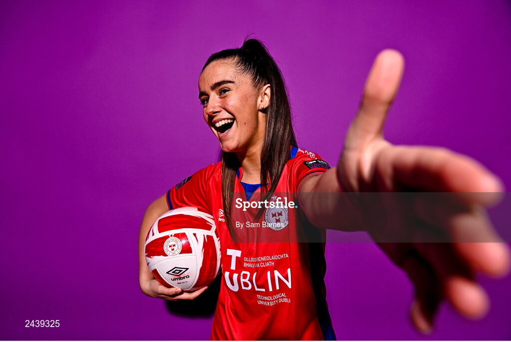 20 February 2023; Alex Kavanagh poses for a portrait during a Shelbourne squad portrait session at Tolka Park in Dublin. Photo by Sam Barnes/Sportsfile