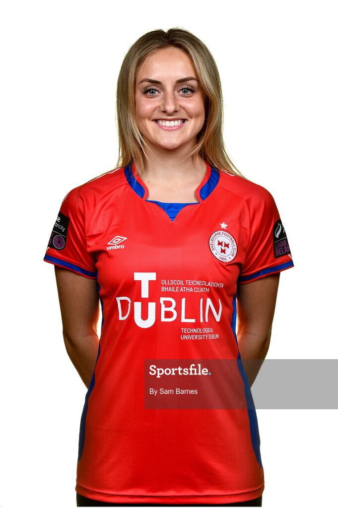 20 February 2023; Maggie Pierce during a Shelbourne squad portrait session at Tolka Park in Dublin. Photo by Sam Barnes/Sportsfile