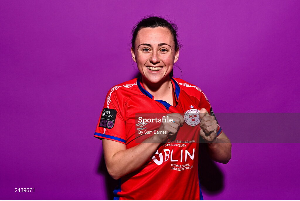 20 February 2023; Megan Smyth-Lynch poses for a portrait during a Shelbourne squad portrait session at Tolka Park in Dublin. Photo by Sam Barnes/Sportsfile