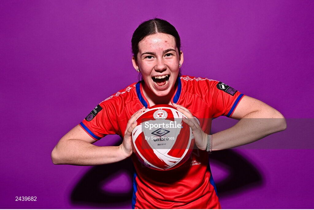 20 February 2023; Rebecca Devreux poses for a portrait during a Shelbourne squad portrait session at Tolka Park in Dublin. Photo by Sam Barnes/Sportsfile