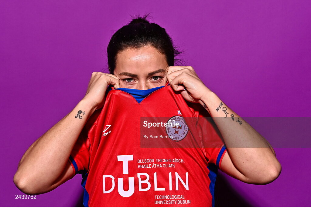 20 February 2023; Noelle Murray poses for a portrait during a Shelbourne squad portrait session at Tolka Park in Dublin. Photo by Sam Barnes/Sportsfile