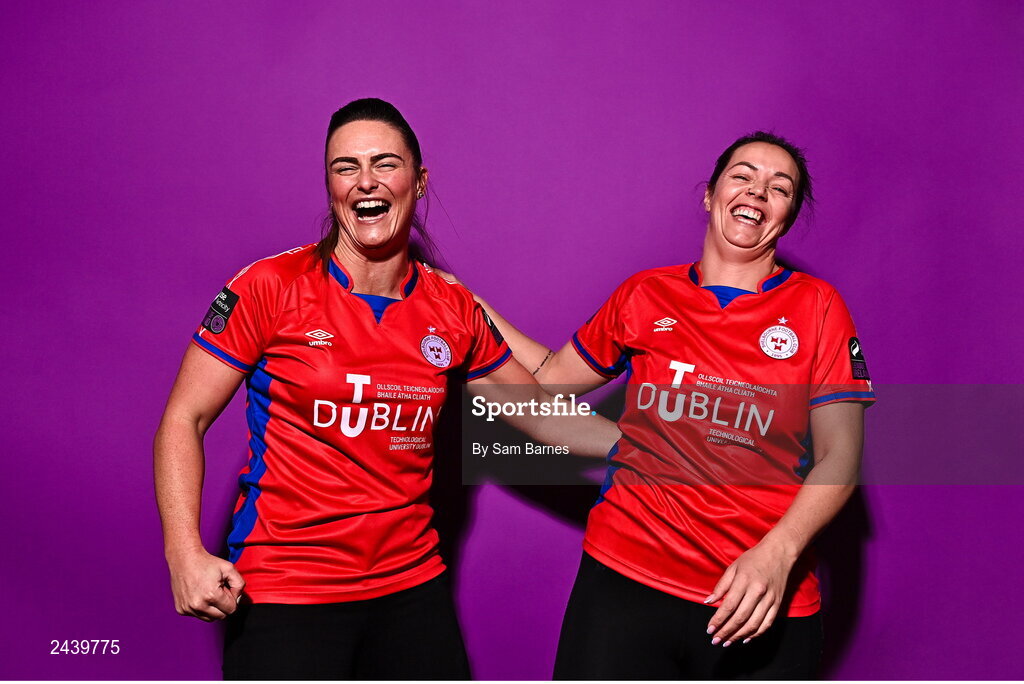 20 February 2023; Jemma Quinn, left, and Noelle Murray pose for a portrait during a Shelbourne squad portrait session at Tolka Park in Dublin. Photo by Sam Barnes/Sportsfile