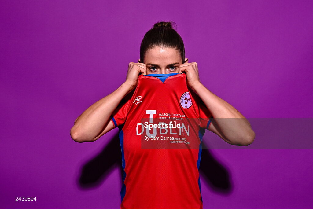 20 February 2023; Siobhán Killeen poses for a portrait during a Shelbourne squad portrait session at Tolka Park in Dublin. Photo by Sam Barnes/Sportsfile
