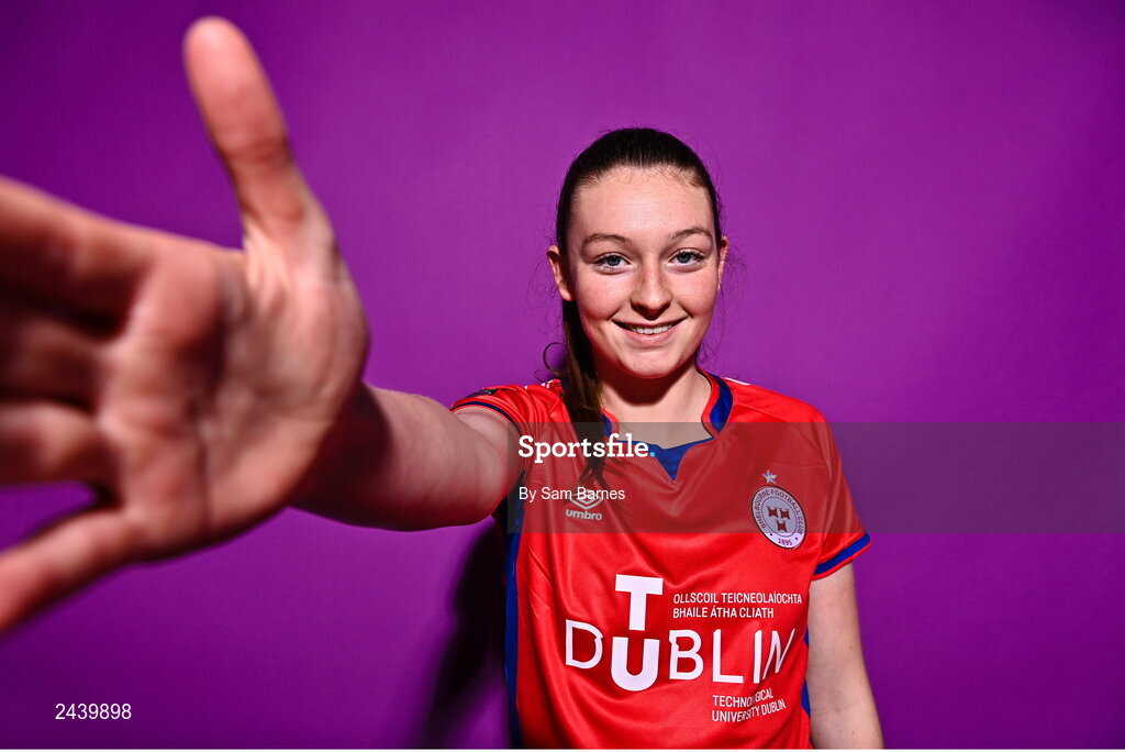 20 February 2023; Hannah Healy poses for a portrait during a Shelbourne squad portrait session at Tolka Park in Dublin. Photo by Sam Barnes/Sportsfile