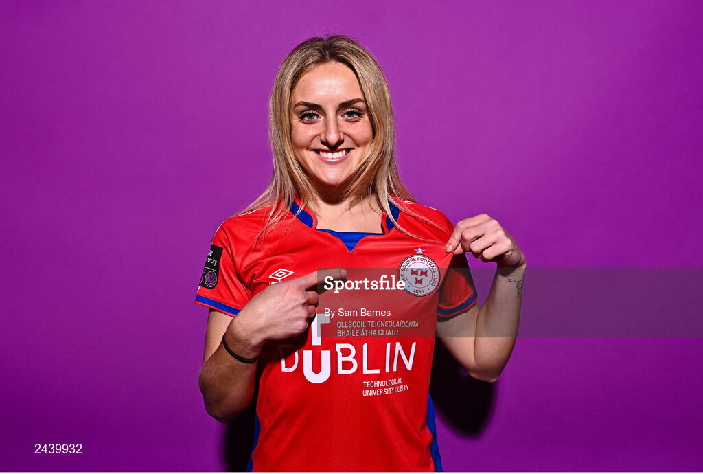 20 February 2023; Maggie Pierce poses for a portrait during a Shelbourne squad portrait session at Tolka Park in Dublin. Photo by Sam Barnes/Sportsfile
