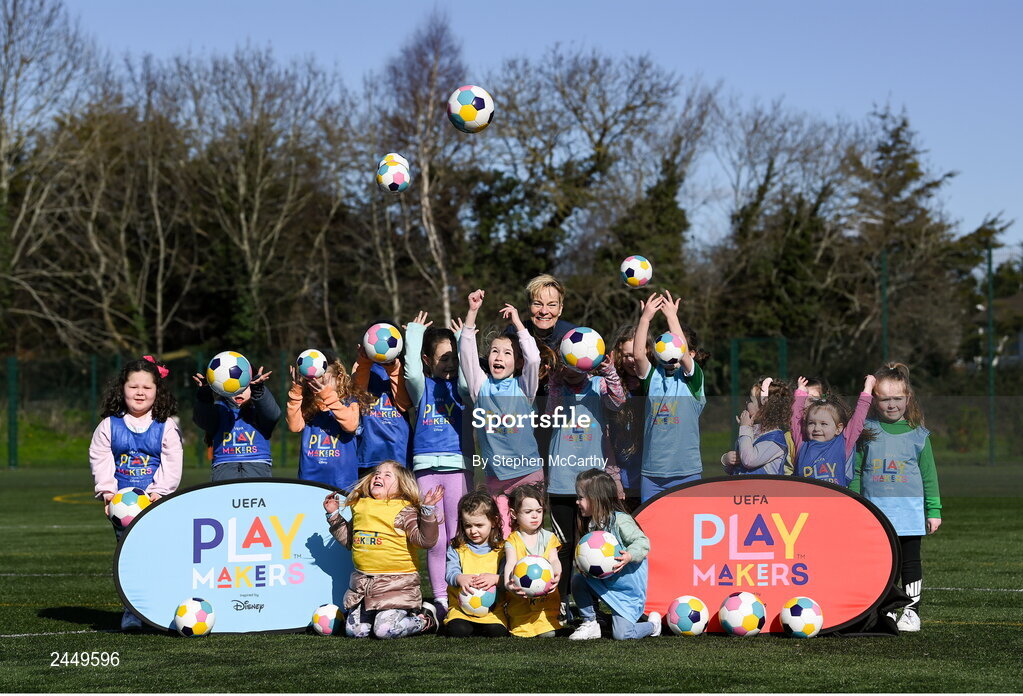 7 March 2023; Republic of Ireland Women's manager Vera Pauw with Hartstown Huntstown FC players at the launch of UEFA Disney Playmakers 2023 at Hartstown Huntstown Football Club in Dublin. Photo by Stephen McCarthy/Sportsfile