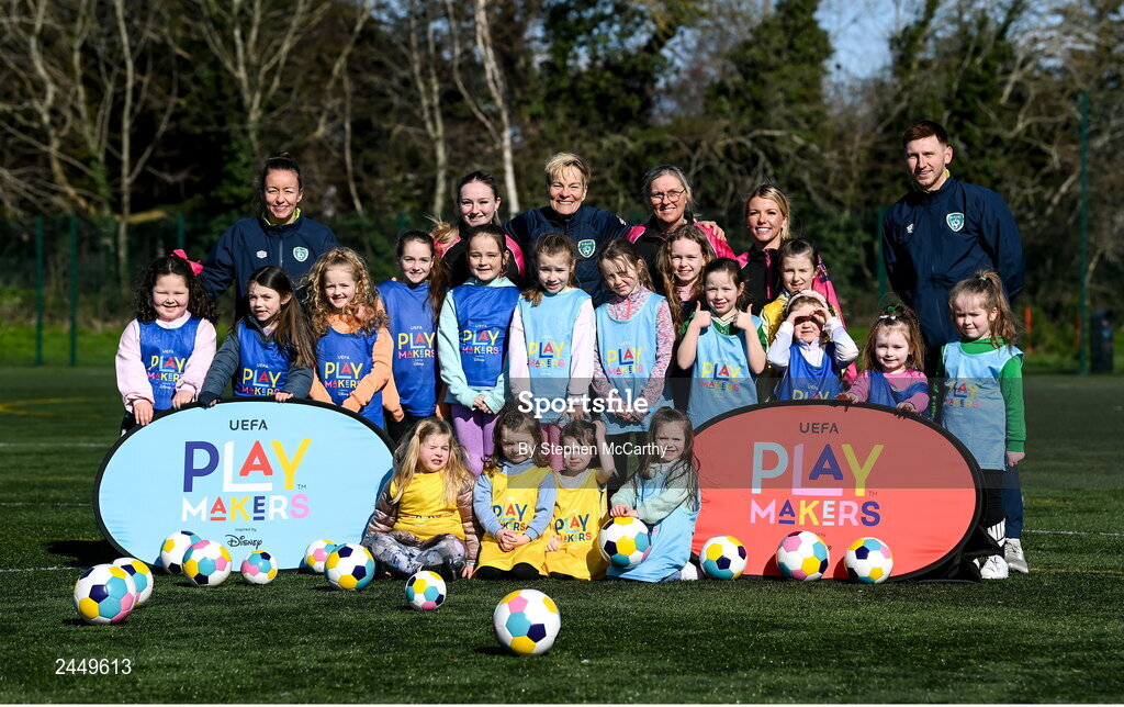 7 March 2023; Republic of Ireland Women's manager Vera Pauw and Pearl Slattery, Programme Coordinator for Women's Football, FAI, left, with Hartstown Huntstown FC players and coaches at the launch of UEFA Disney Playmakers 2023 at Hartstown Huntstown Football Club in Dublin. Photo by Stephen McCarthy/Sportsfile