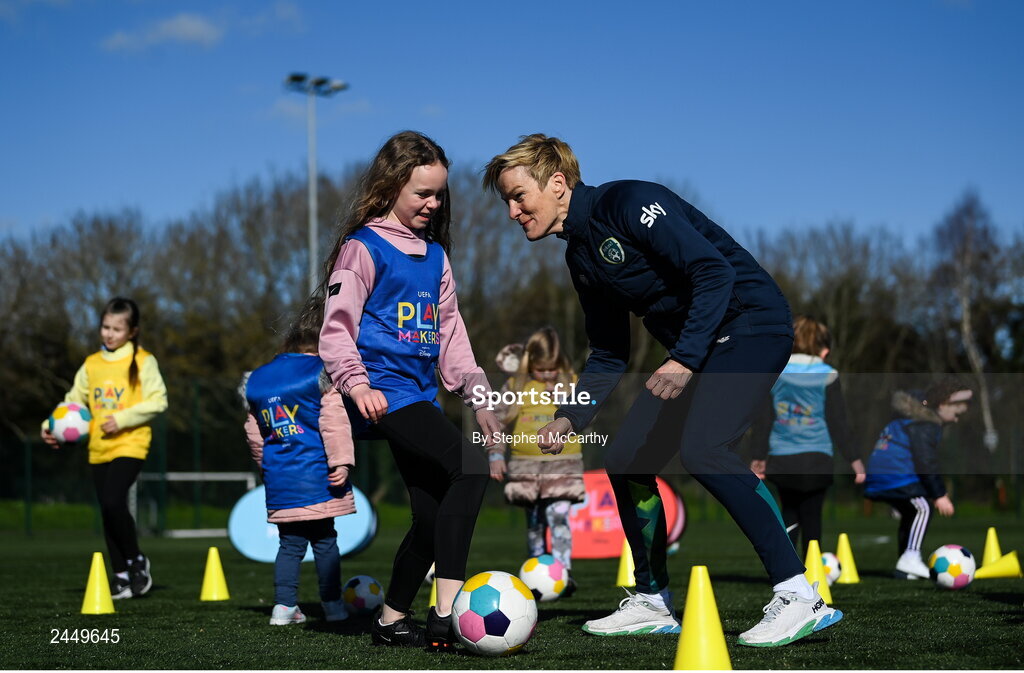 7 March 2023; Sophie Bastick Byrne and Republic of Ireland Women's manager Vera Pauw at the launch of UEFA Disney Playmakers 2023 at Hartstown Huntstown Football Club in Dublin. Photo by Stephen McCarthy/Sportsfile