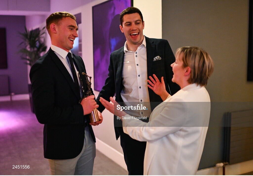 10 March 2023; Kilmacud Crokes chairperson Joan Keogh with Ballygunner hurler Pauric Mahony, left, and Kerins O’Rahilly’s footballer David Moran at the AIB Club Players Awards at Croke Park in Dublin. Photo by David Fitzgerald/Sportsfile