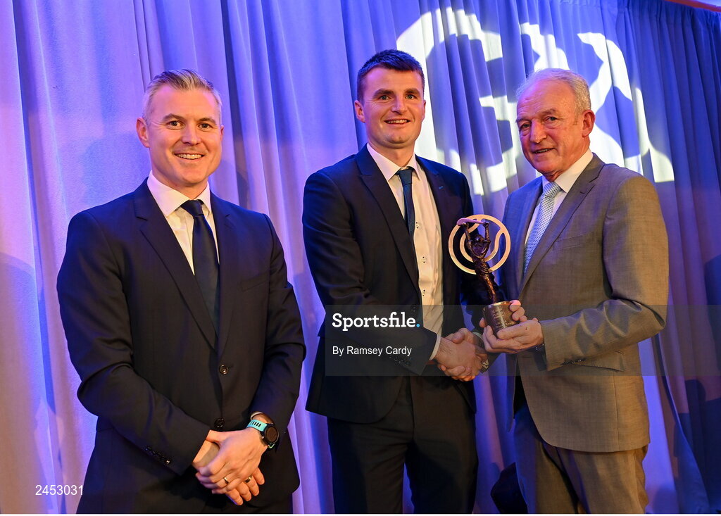 10 March 2023; Billy O'Keeffe of Ballygunner is presented with his 2022 AIB GAA Hurling Club Team of The Year award by AIB CMO Mark Doyle, left, and GAA Vice President John Murphy at the AIB Club Players Awards at Croke Park in Dublin. Photo by Ramsey Cardy/Sportsfile