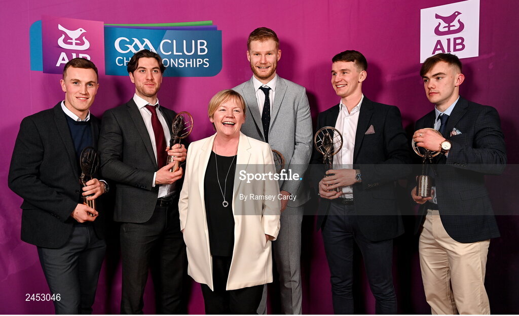 10 March 2023; Kilmacud Crokes chairperson Joan Keogh, with players, from left, Shane Cunningham, Andrew McGowan, Conor Ferris, Dara Mullin and Dan O'Brien at the AIB Club Players Awards at Croke Park in Dublin. Photo by Ramsey Cardy/Sportsfile
