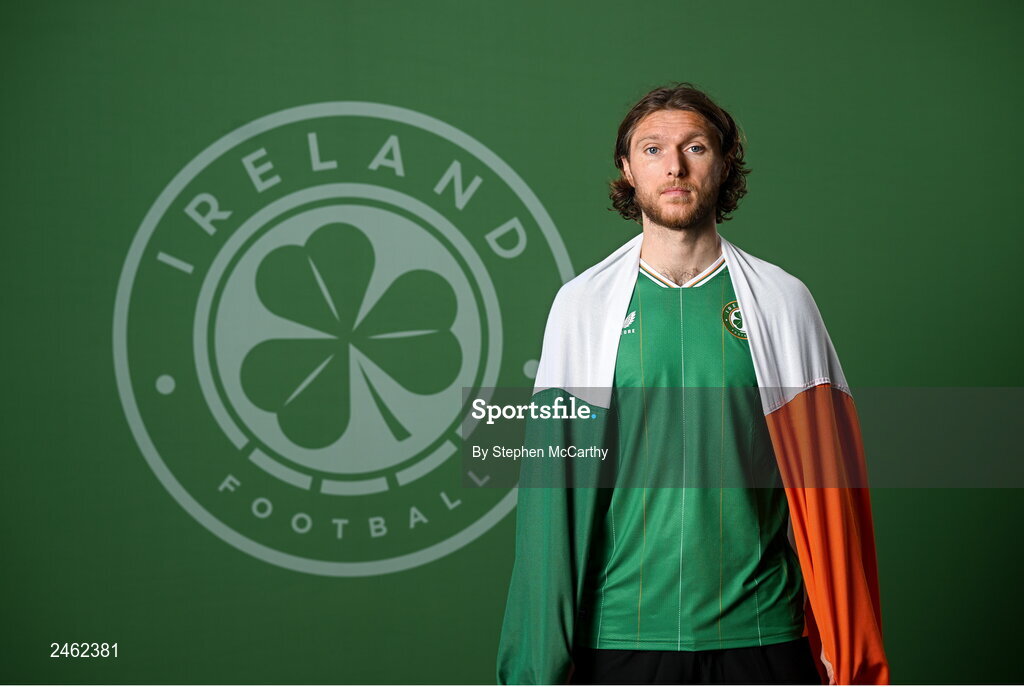 19 March 2023; Jeff Hendrick poses for a portrait during a Republic of Ireland squad portrait session at Castleknock Hotel in Dublin. Photo by Stephen McCarthy/Sportsfile