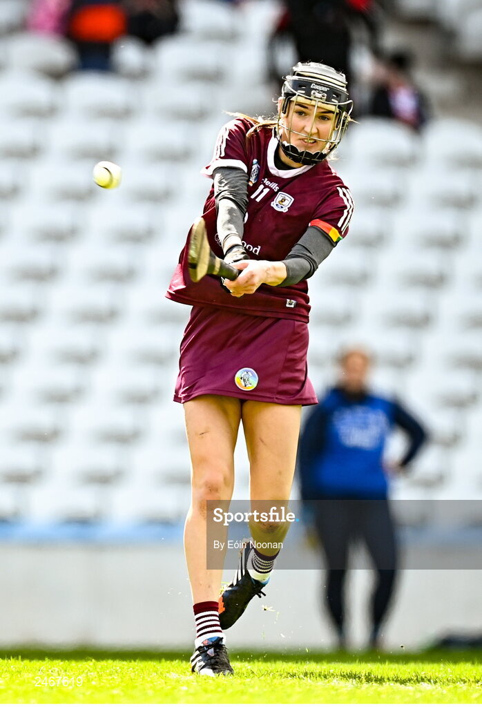 26 March 2023; Carrie Dolan of Galway scores a point for her side during the Very Camogie League Division 1A match between Kilkenny and Galway at Páirc Ui Chaoimh in Cork. Photo by Eóin Noonan/Sportsfile