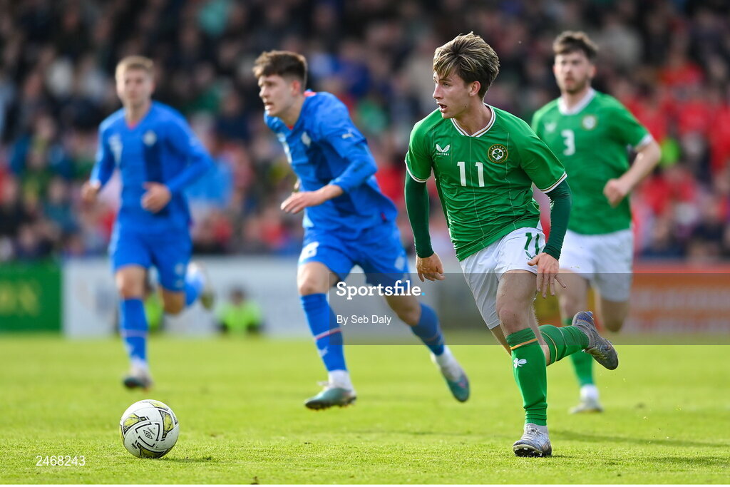 26 March 2023; Ollie O’Neill of Republic of Ireland during the Under-21 international friendly match between Republic of Ireland and Iceland at Turners Cross in Cork. Photo by Seb Daly/Sportsfile