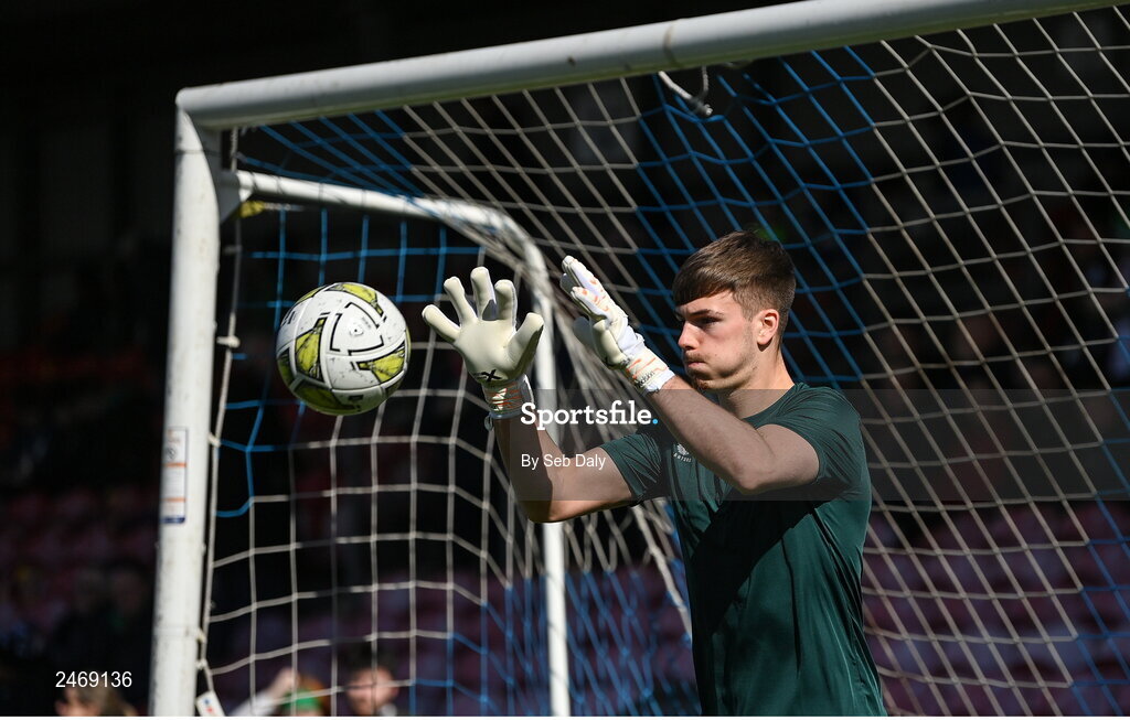 26 March 2023; Republic of Ireland goalkeeper Josh Keeley before the Under-21 international friendly match between Republic of Ireland and Iceland at Turners Cross in Cork. Photo by Seb Daly/Sportsfile