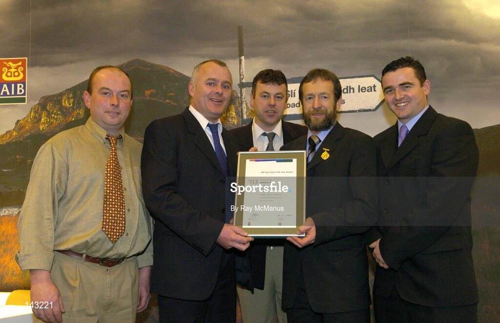 2 February 2004; At the AIB GAA Club of the Year Awards 2003 in Croke Park are members of Rathnew GAA Club, Wicklow, with Sean Kelly, President of the GAA. Croke Park, Dublin. Picture credit; Ray McManus / SPORTSFILE