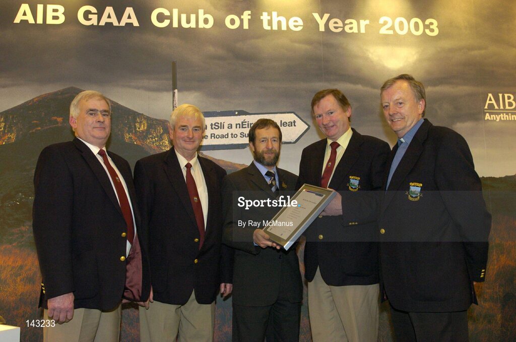 2 February 2004; At the AIB GAA Club of the Year Awards 2003 in Croke Park are members of St Martin's GAA Club, Wexford, with Sean Kelly, President of the GAA. Croke Park, Dublin. Picture credit; Ray McManus / SPORTSFILE