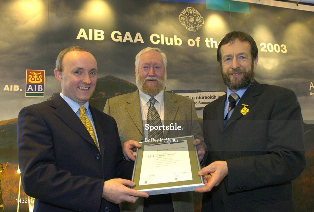 2 February 2004; At the AIB GAA Club of the Year Awards 2003 in Croke Park are, from left, Donal Forde, Managing Director, AIB, Peter Murphy, Mattock Rangers GFC, who won the Louth Club of the Year Award and Sean Kelly, President of the GAA. Croke Park, Dublin. Picture credit; Ray McManus / SPORTSFILE