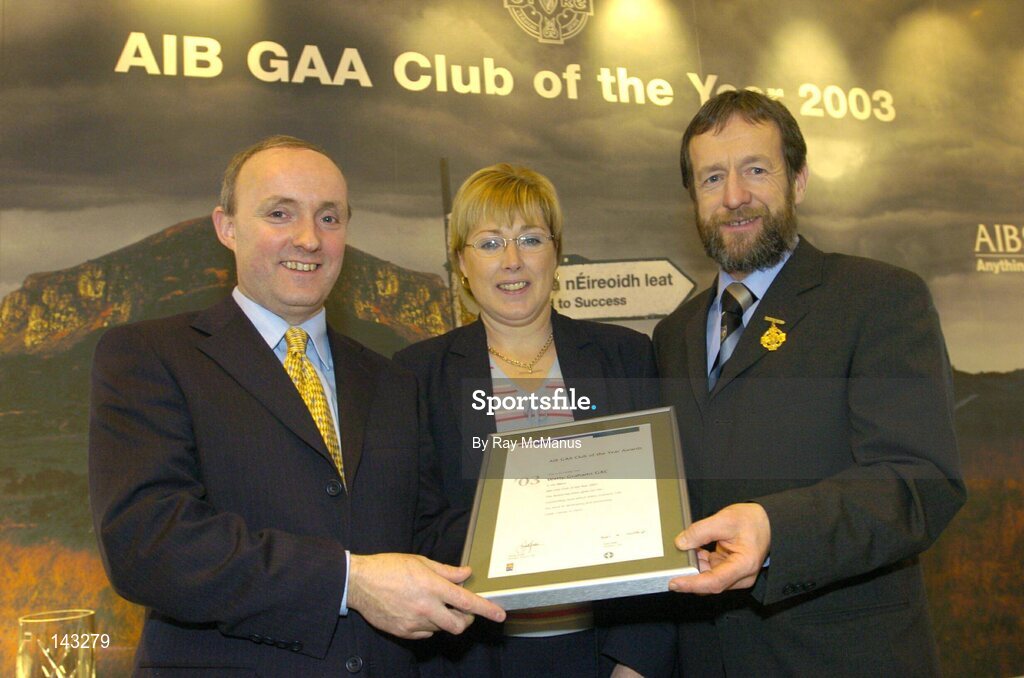 2 February 2004; At the AIB GAA Club of the Year Awards 2003 in Croke Park are, from left, Donal Forde, Managing Director, AIB, Ina Bradley, Watty Grahams, who won the Derry Club of the Year Award and Sean Kelly, President of the GAA. Croke Park, Dublin. Picture credit; Ray McManus / SPORTSFILE