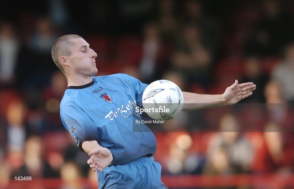 28 May 2004; Colin Hawkins, Bohemians. eircom league, Premier Division, Shelbourne v Bohemians, Tolka Park, Dublin. Picture credit; David Maher / SPORTSFILE