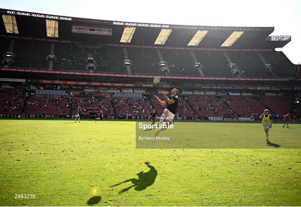 15 April 2023; Dave Kearney of Leinster warms up before the United Rugby Championship match between Emirates Lions and Leinster at Emirates Airlines Park in Johannesburg, South Africa. Photo by Harry Murphy/Sportsfile
