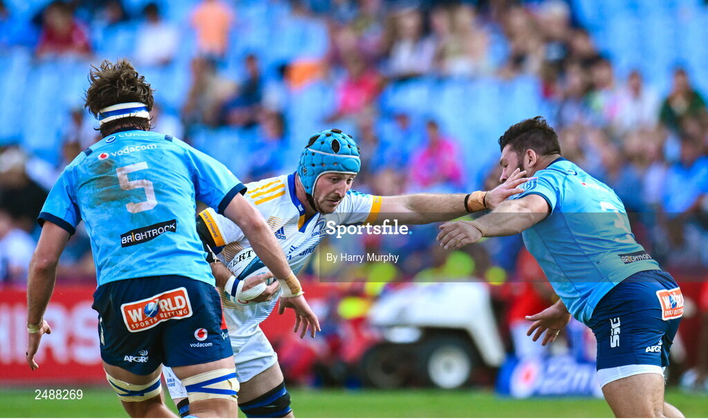 22 April 2023; Will Connors of Leinster evades the tackle of Mornay Smith of Vodacom Bulls during the United Rugby Championship match between Vodacom Bulls and Leinster at Loftus Versfeld Stadium in Pretoria, South Africa. Photo by Harry Murphy/Sportsfile