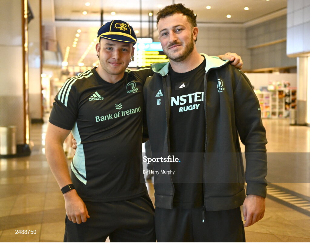 22 April 2023; Liam Molony of Leinster is presented his first cap by teammate Will Connors after the United Rugby Championship match between Vodacom Bulls and Leinster at Loftus Versfeld Stadium in Pretoria, South Africa. Photo by Harry Murphy/Sportsfile