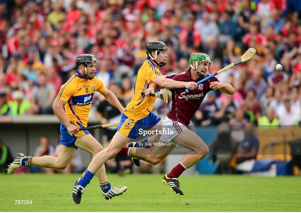 28 July 2013; David Burke, Galway, in action against Tony Kelly, Clare. GAA Hurling All-Ireland Senior Championship, Quarter-Final, Galway v Clare, Semple Stadium, Thurles, Co. Tipperary. Picture credit: Ray McManus / SPORTSFILE